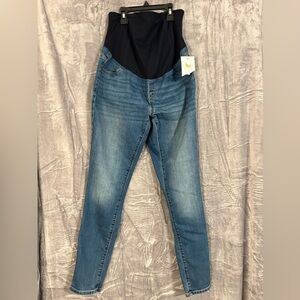 NWT Isabel Maternity Jean Pull On Jegging Over Belly Size 6